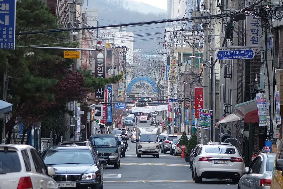 安養市で見る2014년 11월 29일 경기도 안양시 장내로100번길の実写