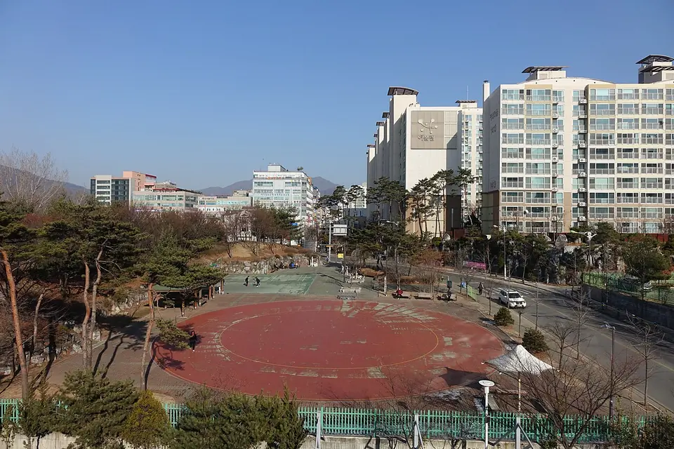 南楊州市で見る경기도 남양주소방서 옥상에서 바라본 남양주시 평내동 전경の実写