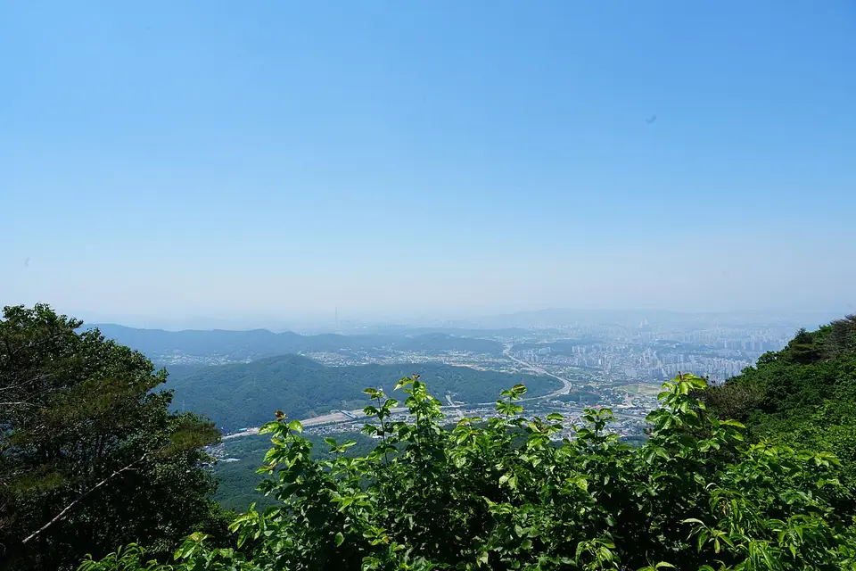 河南市で見る검단산 하남の実写
