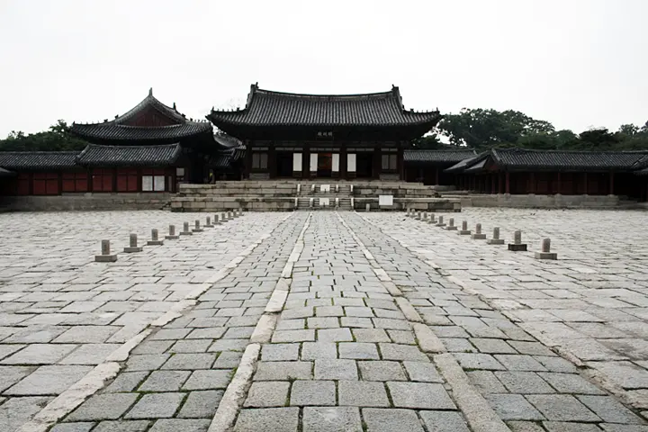 昌慶宮（창경궁）を写した実写真